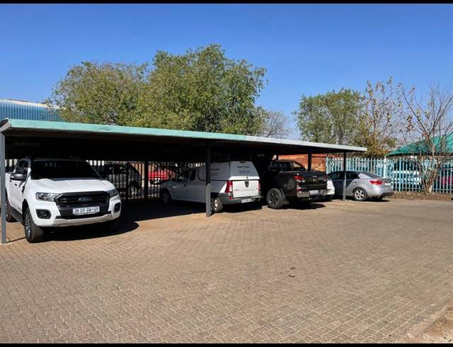 INDUSTRIAL PROPERTY TO RENT IN HENNOPSPARK